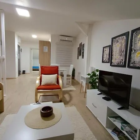 S - Dsn 아파트 크랄레보